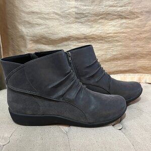 Clarks grey women's zipper booties in 11 - NWT